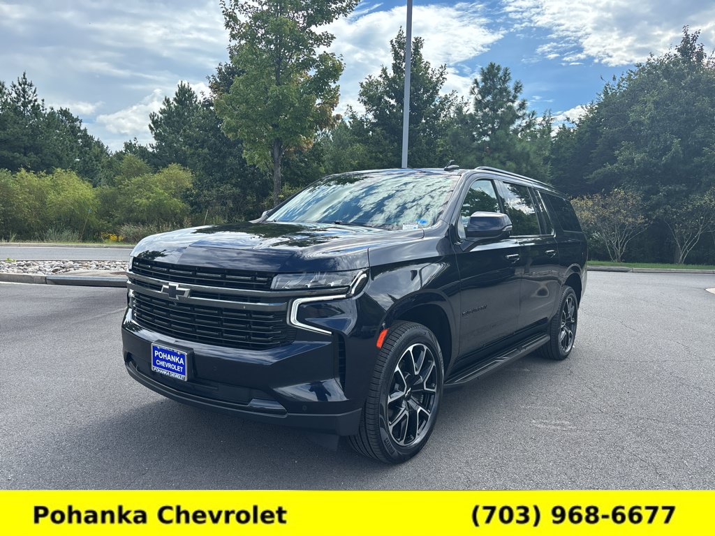 Used 2021 Chevrolet Suburban RST w/ Luxury Package AWD/4WD image 3