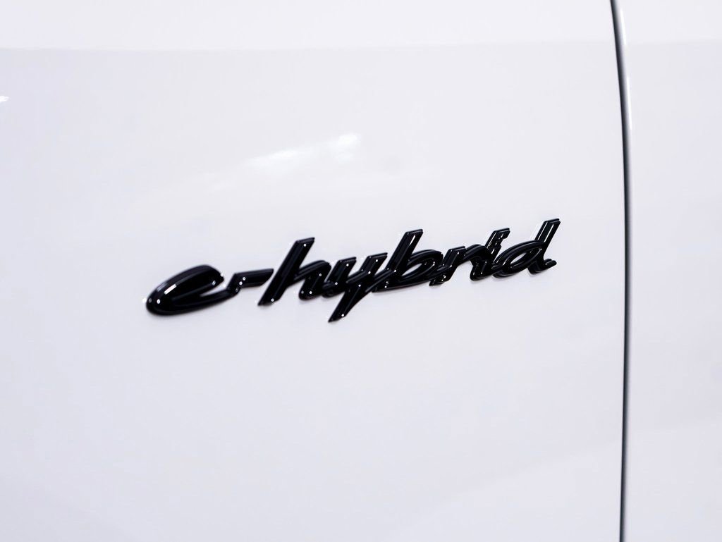 New 2026 Porsche Cayenne S image 14