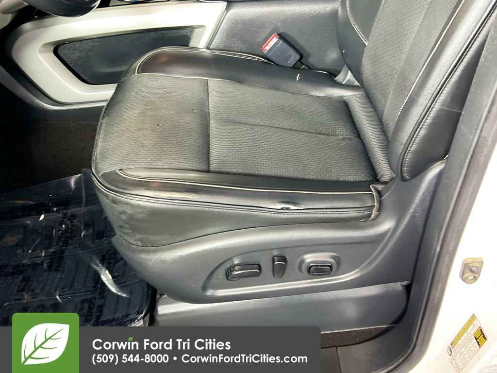 Used 2018 Nissan Titan PRO-4X AWD/4WD image 22