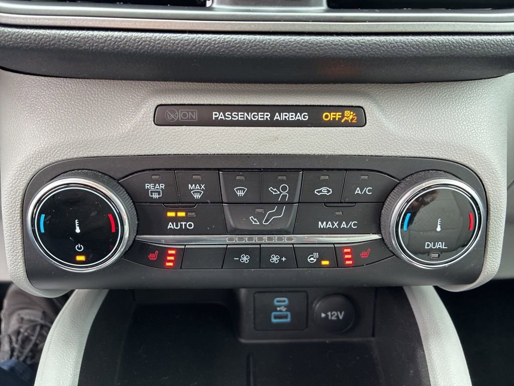 Used 2023 Ford Escape Active w/ Cold Weather Package FWD image 18
