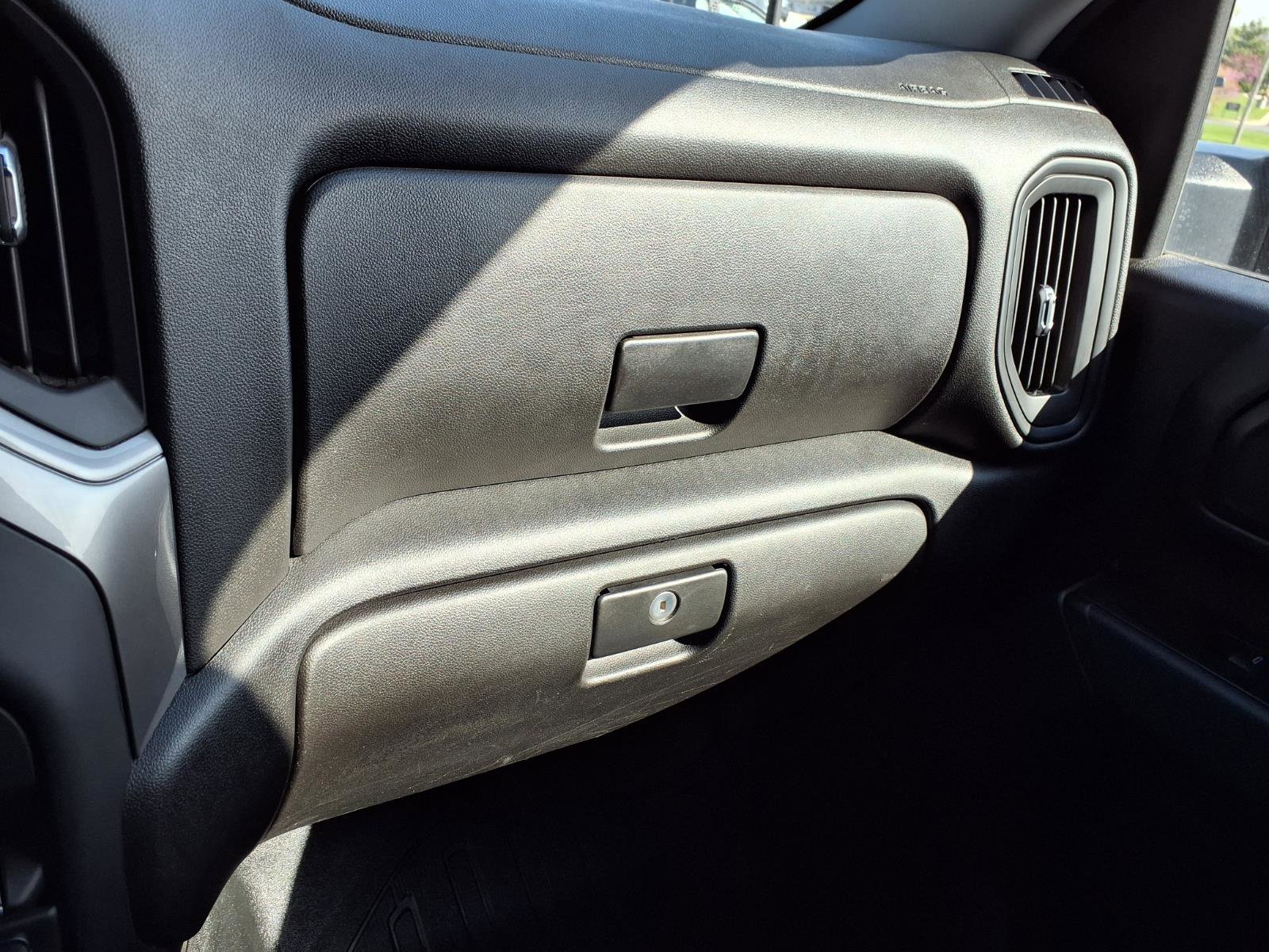 Used 2024 Chevrolet Silverado 2500 Custom w/ Custom Convenience Package image 16