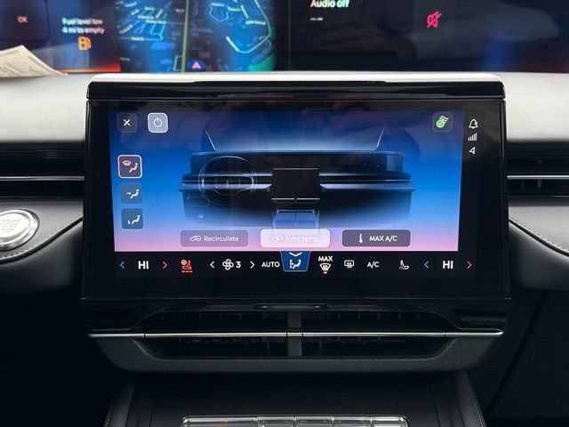 New 2026 Lincoln Nautilus Reserve w/ Jet Appearance Package image 41