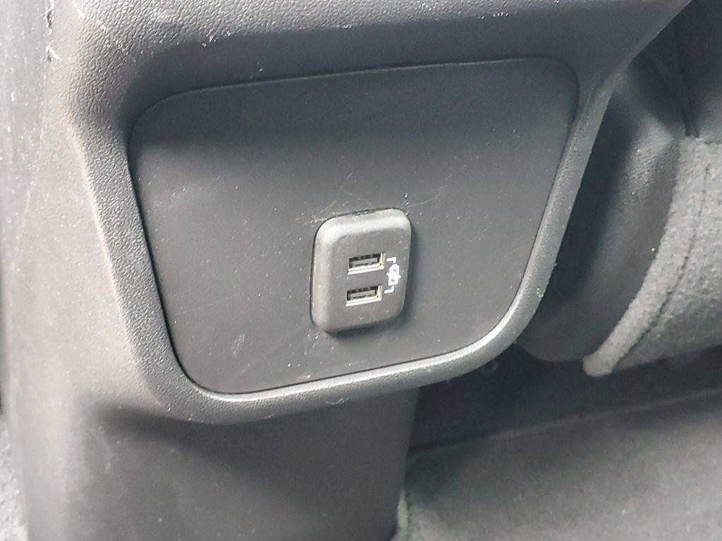 Certified 2022 Chevrolet Equinox RS FWD image 28