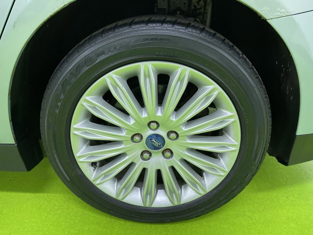 Used 2014 Ford Fusion S image 15