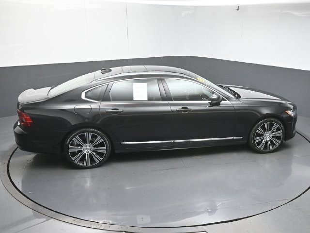 Used 2023 Volvo S90 B6 Plus AWD/4WD image 48