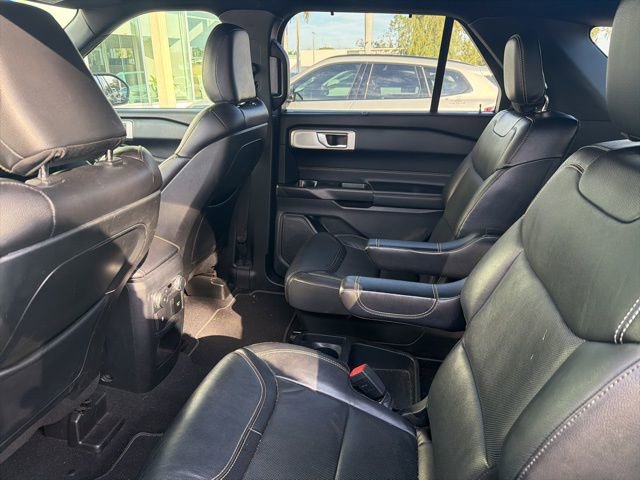 Used 2020 Ford Explorer ST w/ ST Street Pack image 15