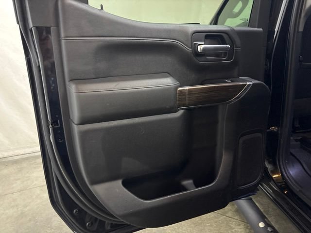 Used 2019 Chevrolet Silverado 1500 LT Trail Boss AWD/4WD image 21