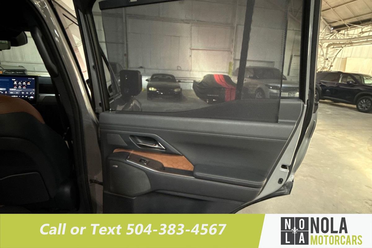 Used 2024 Lexus GX 550 image 23