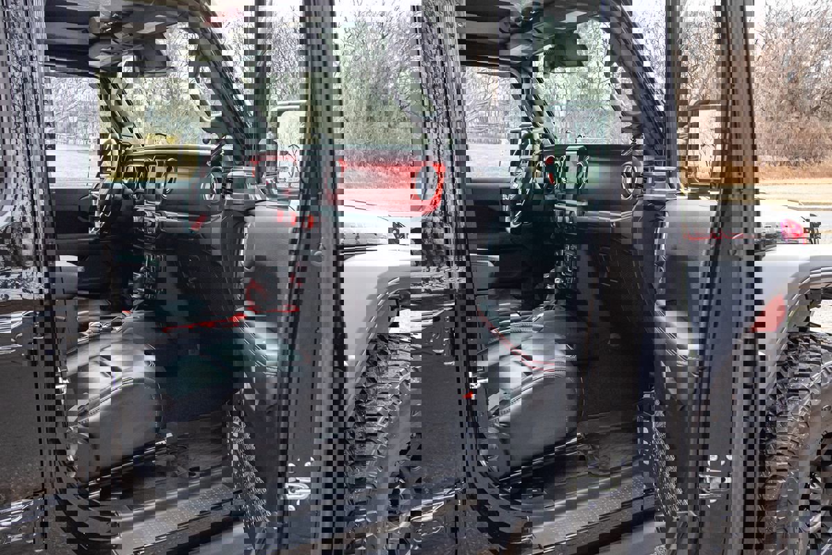 Used 2021 Jeep Gladiator Rubicon image 17