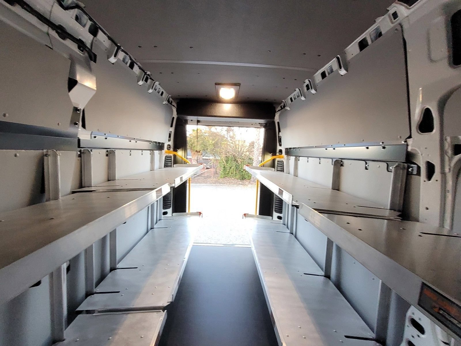 New 2024 RAM ProMaster 3500 w/ Delivery Van Package FWD image 15