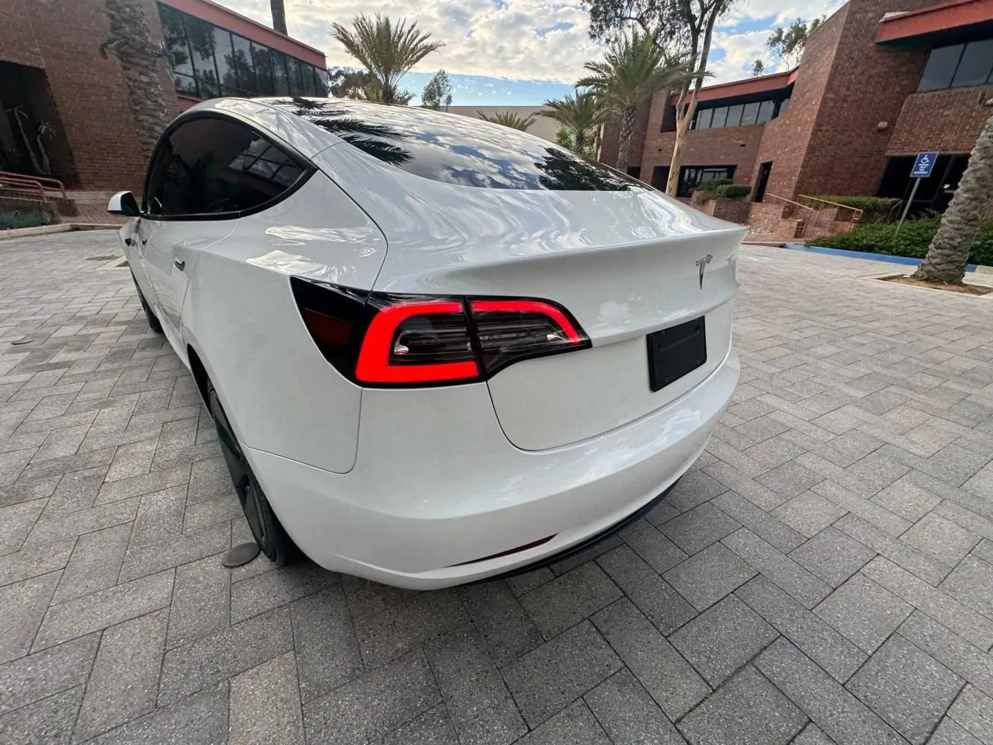 Used 2023 Tesla Model 3 Standard Range RWD image 8