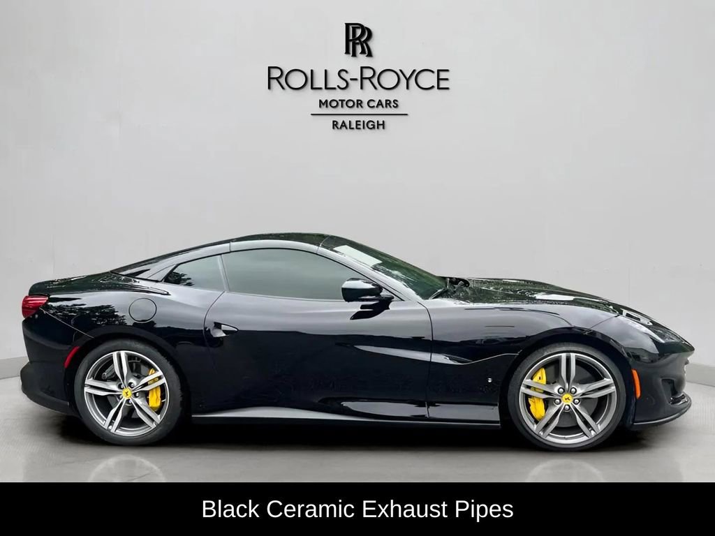 Used 2020 Ferrari Portofino Base image 9