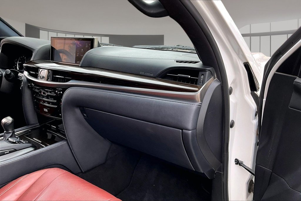 Used 2020 Lexus LX 570 4WD w/ Sport Package image 16