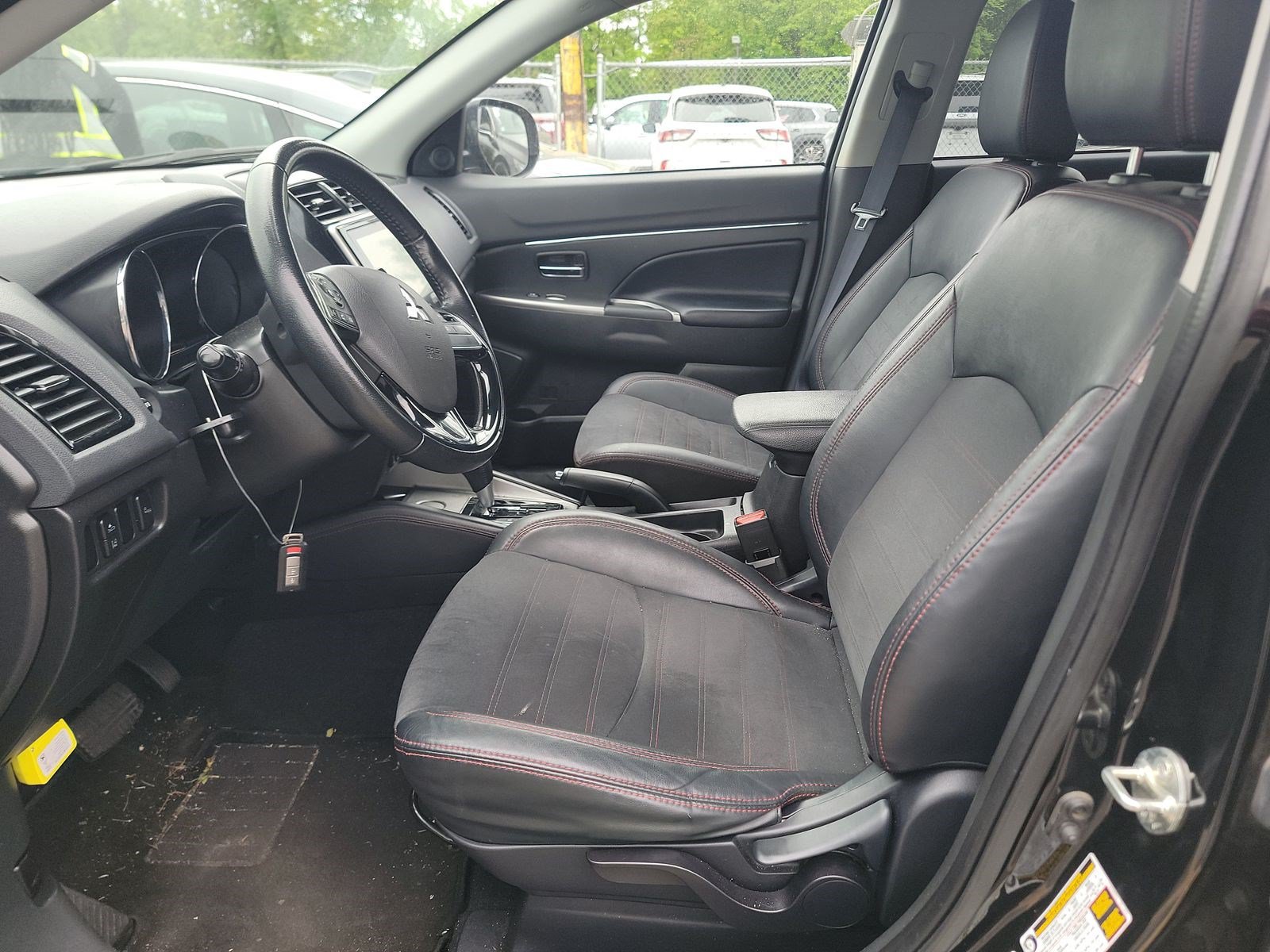 Used 2022 Mitsubishi Outlander Sport SE FWD image 7