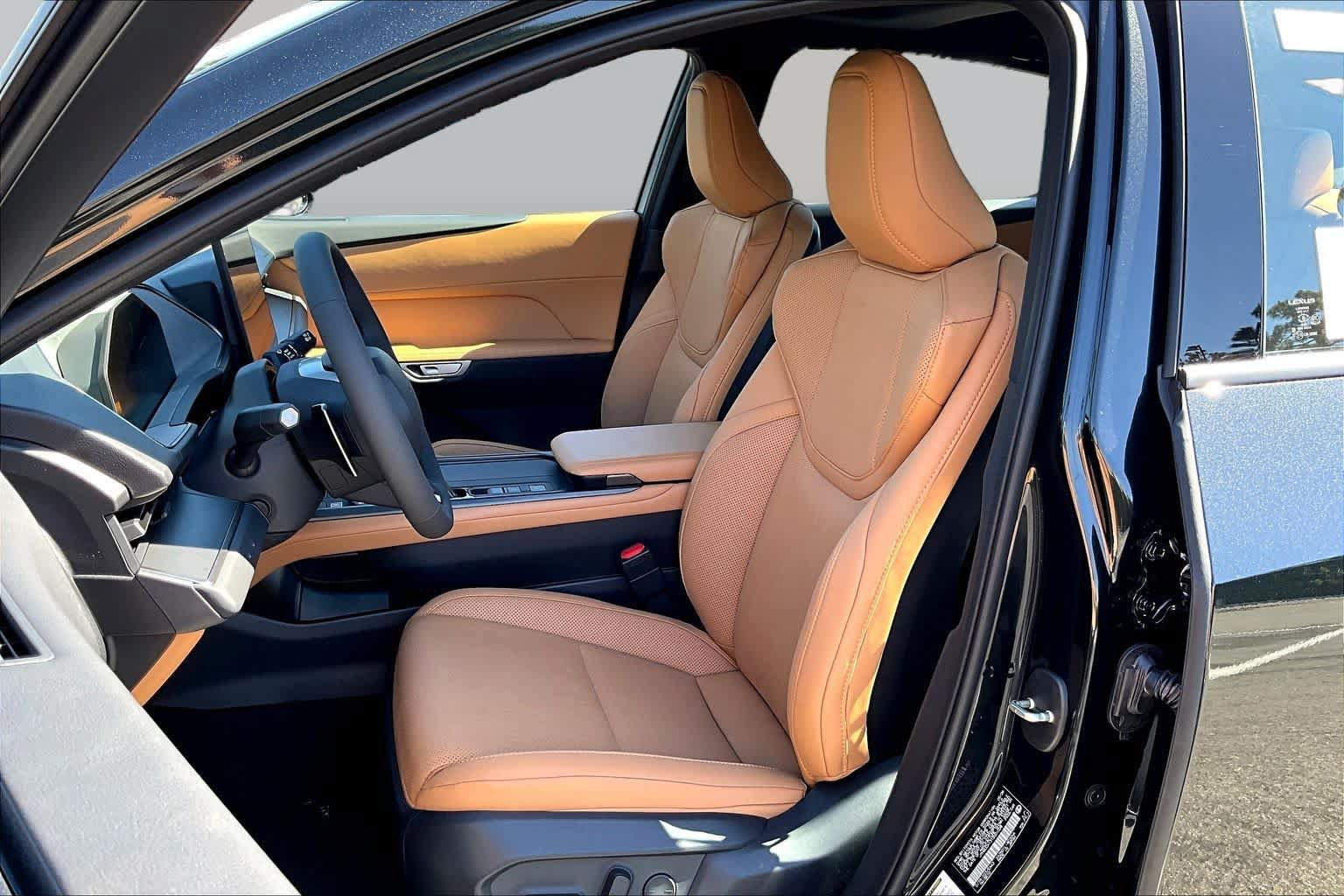 New 2026 Lexus ES 350e FWD image 18