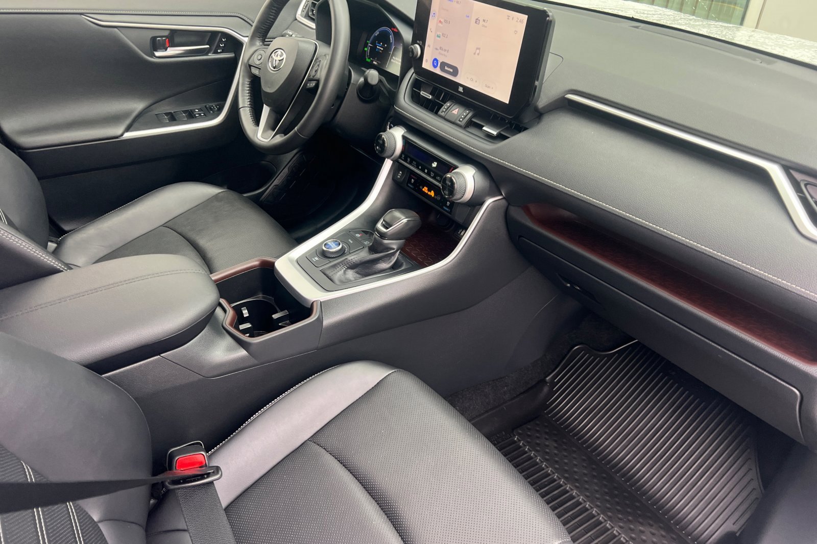 Used 2023 Toyota RAV4 Limited w/ Limited Grade Weather Package image 13