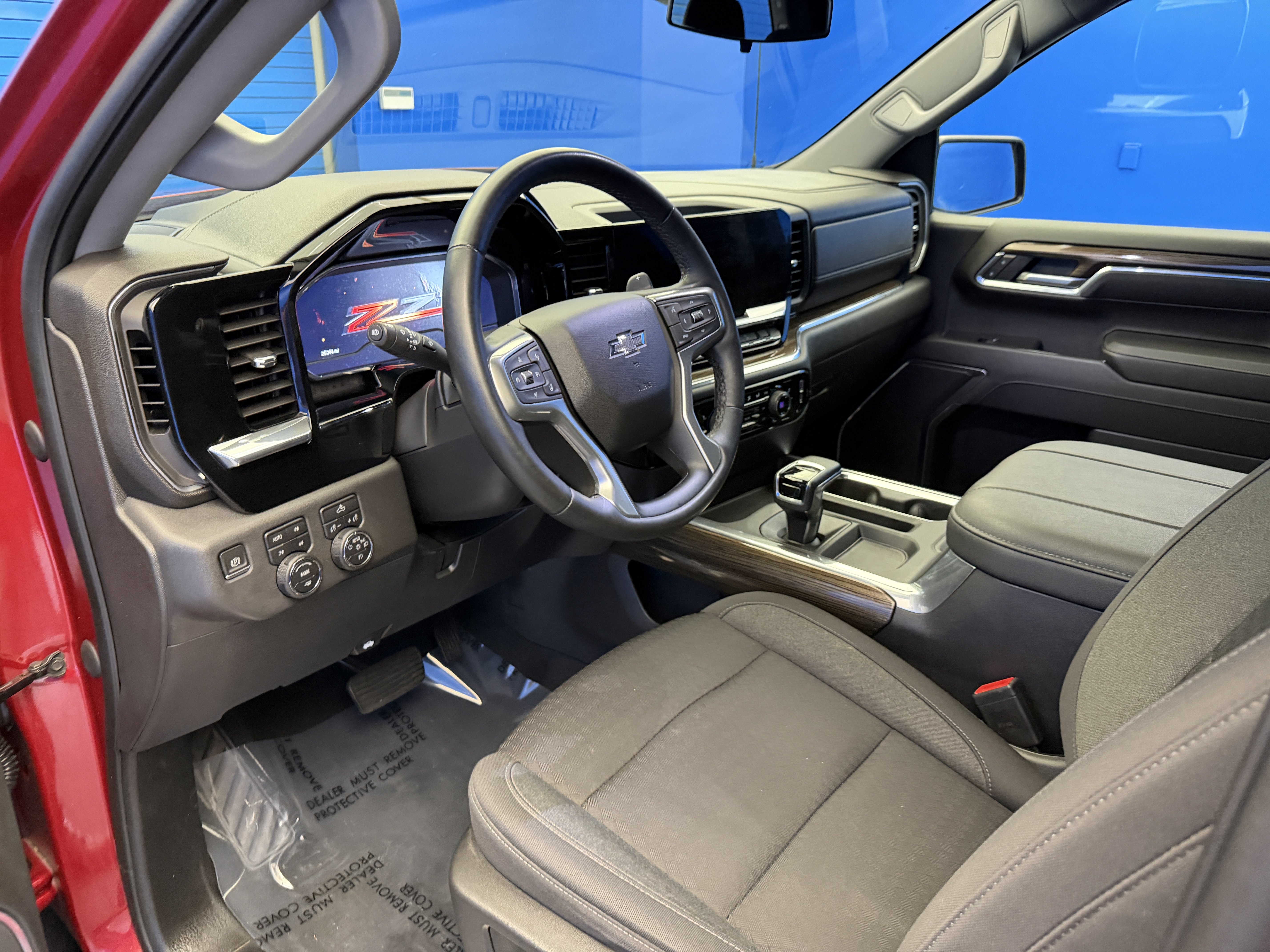 Used 2023 Chevrolet Silverado 1500 RST AWD/4WD image 12