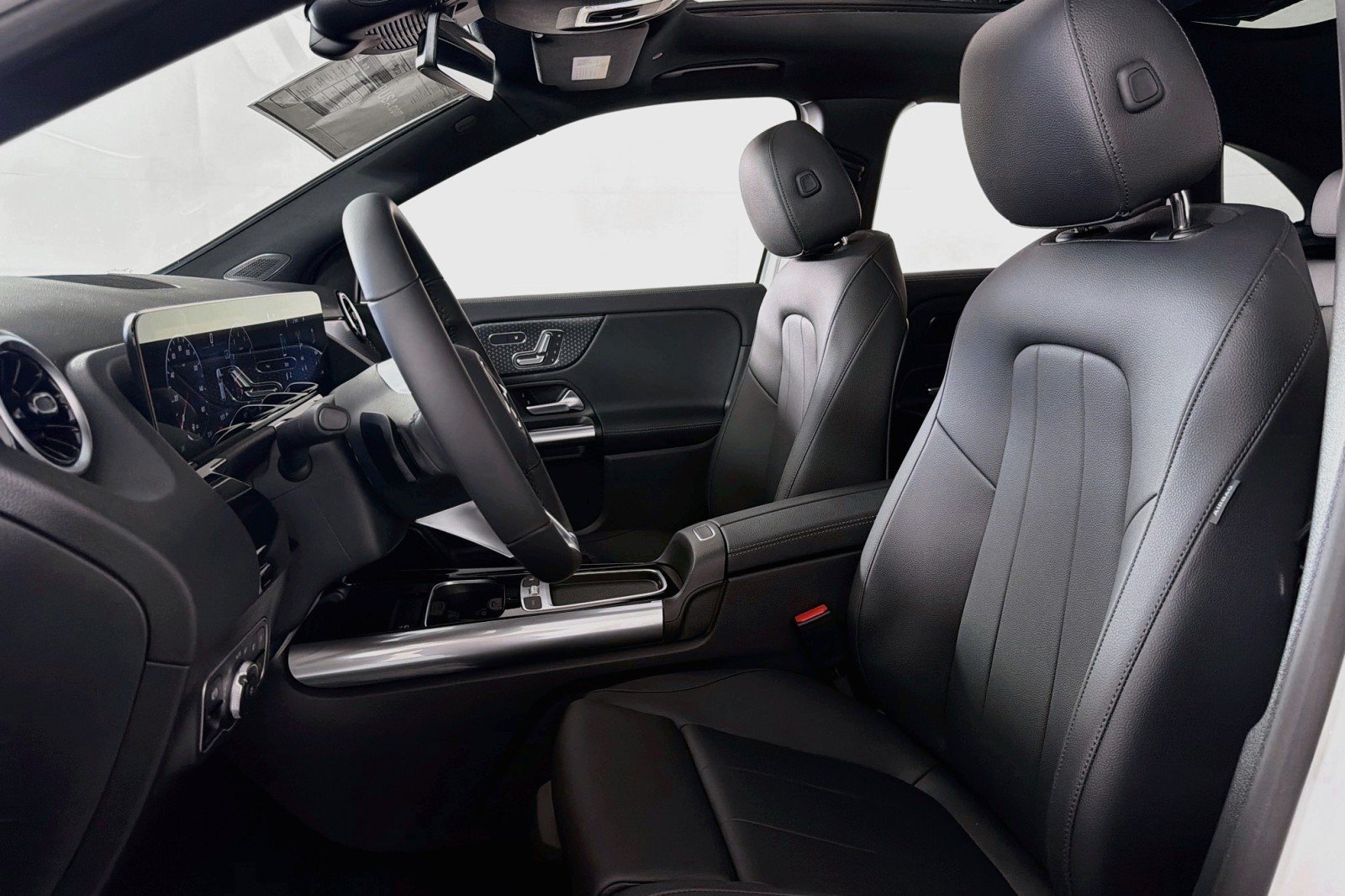 New 2026 Mercedes-Benz GLA 250 image 16