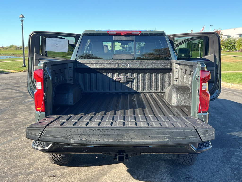 New 2026 Chevrolet Silverado 1500 ZR2 image 44