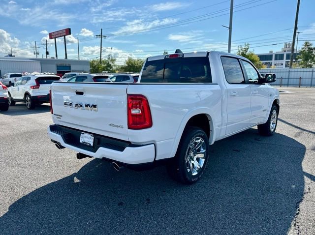 New 2026 RAM 1500 4x4 Crew Cab image 6