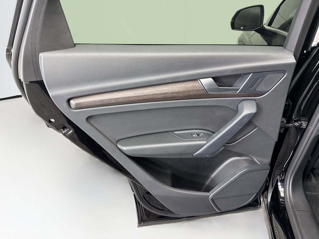 Certified 2023 Audi Q5 2.0T Premium w/ Convenience Package image 24