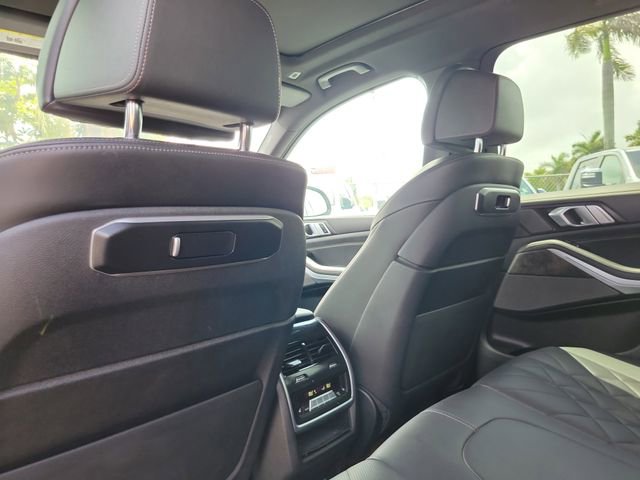 Used 2024 BMW X5 xDrive40i w/ Premium Package image 11