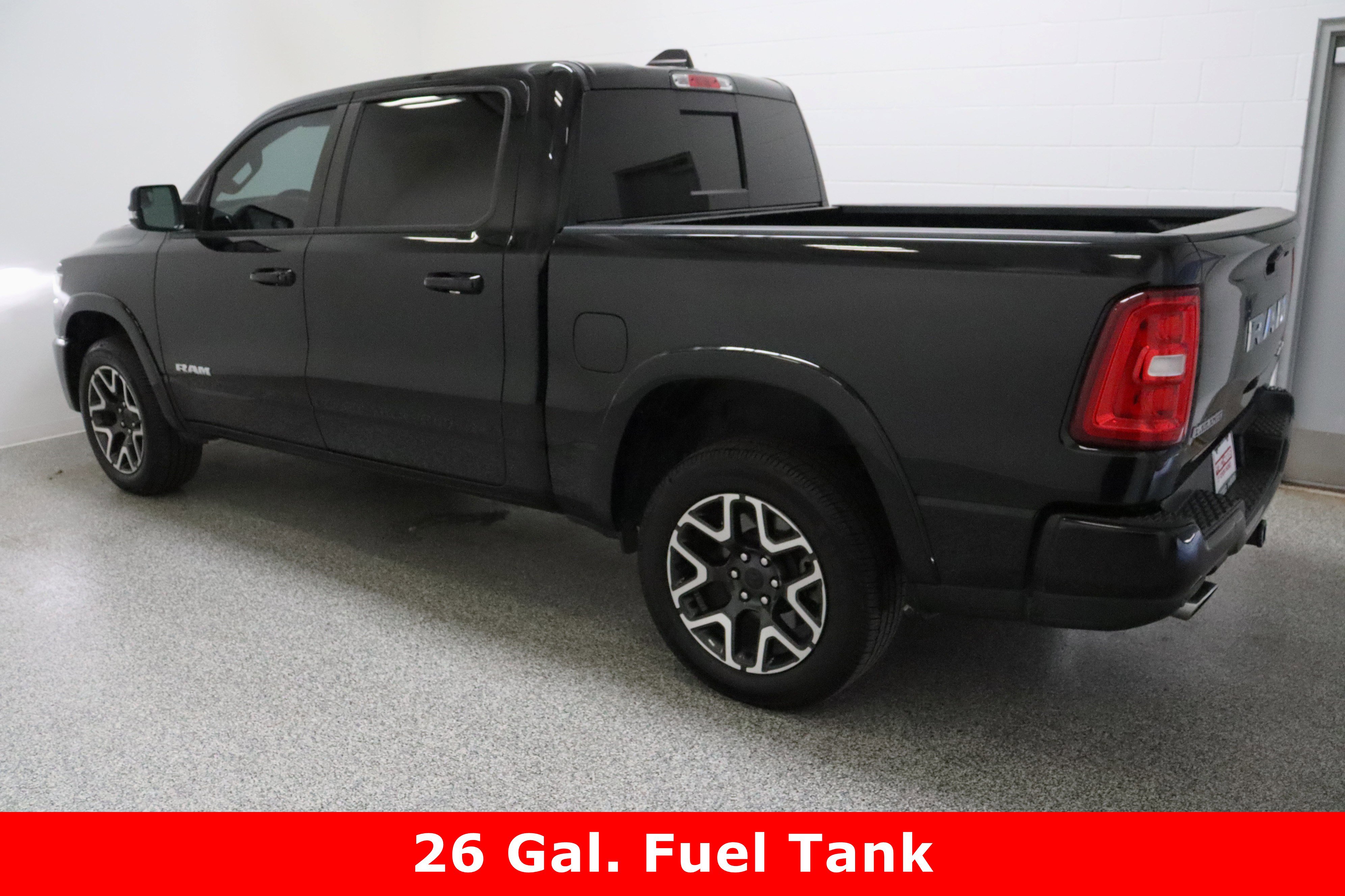 Used 2025 RAM 1500 Laramie w/ Sport Appearance Package AWD/4WD image 9