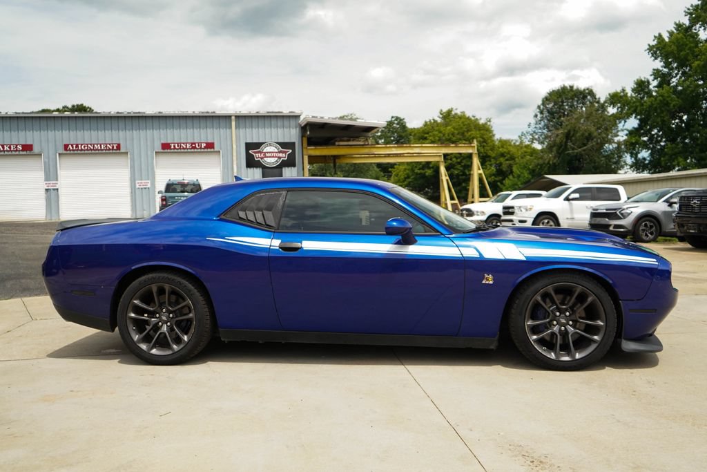 Used 2022 Dodge Challenger R/T Scat Pack RWD image 3