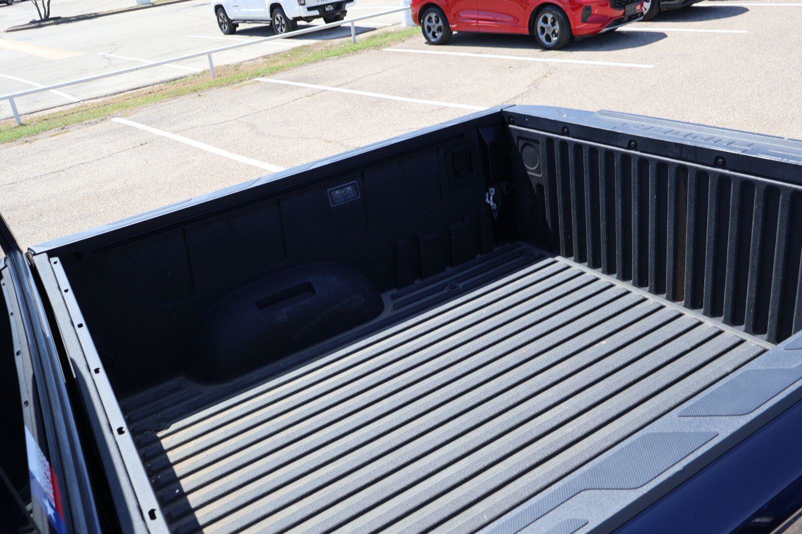 Used 2024 Toyota Tundra Platinum AWD/4WD image 16