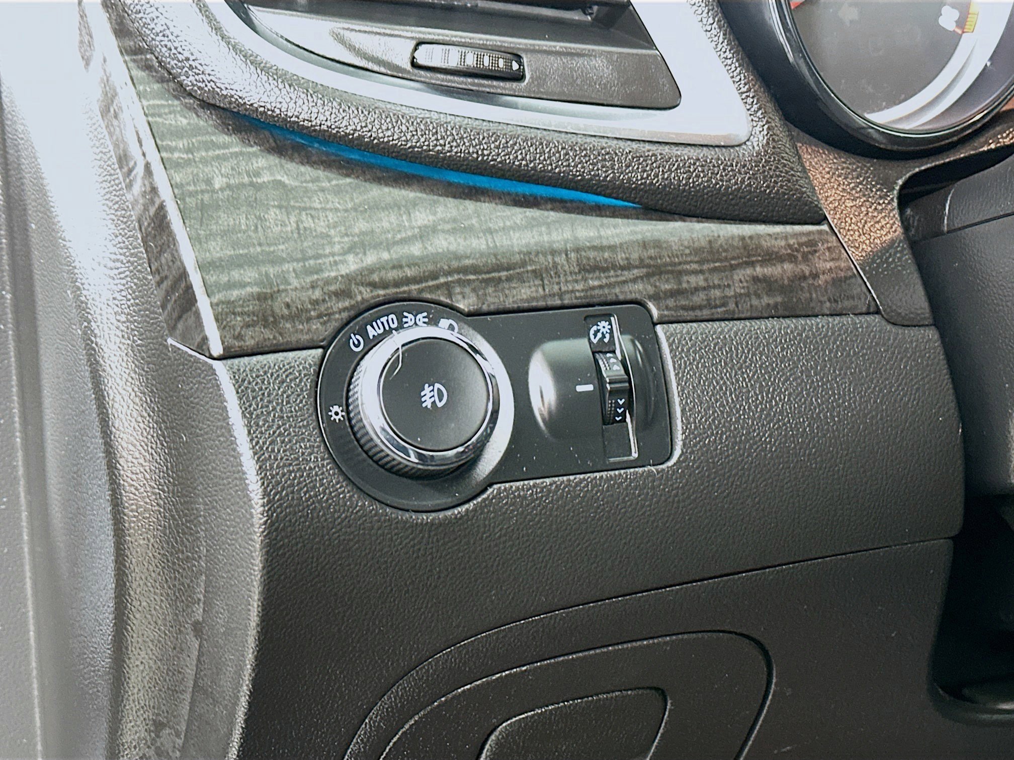 Used 2016 Buick Encore Convenience image 10