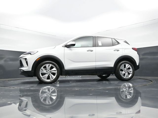 Used 2025 Buick Encore GX Preferred AWD/4WD image 49