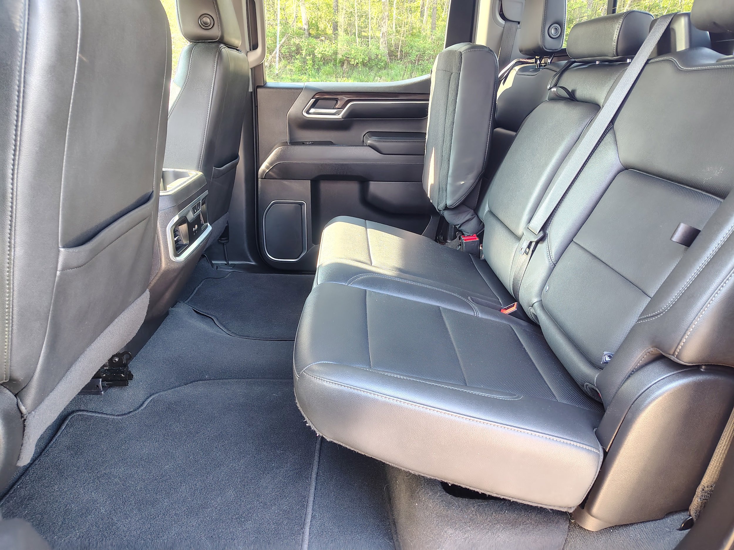 Used 2022 GMC Sierra 1500 SLT w/ SLT Convenience Package AWD/4WD image 25