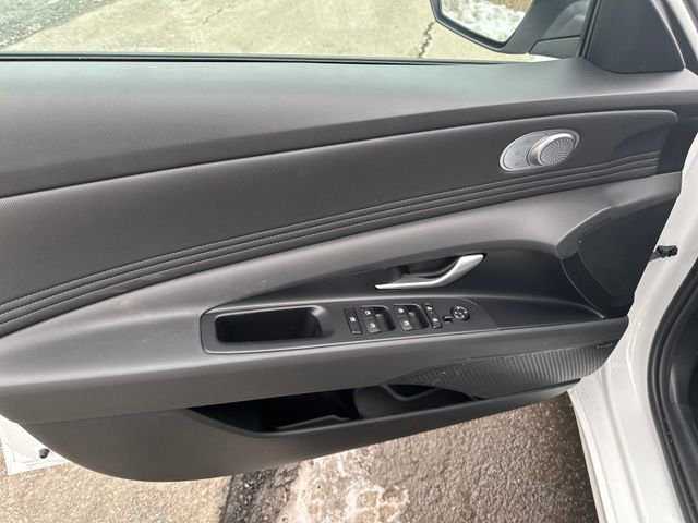 New 2026 Hyundai Elantra Limited image 10