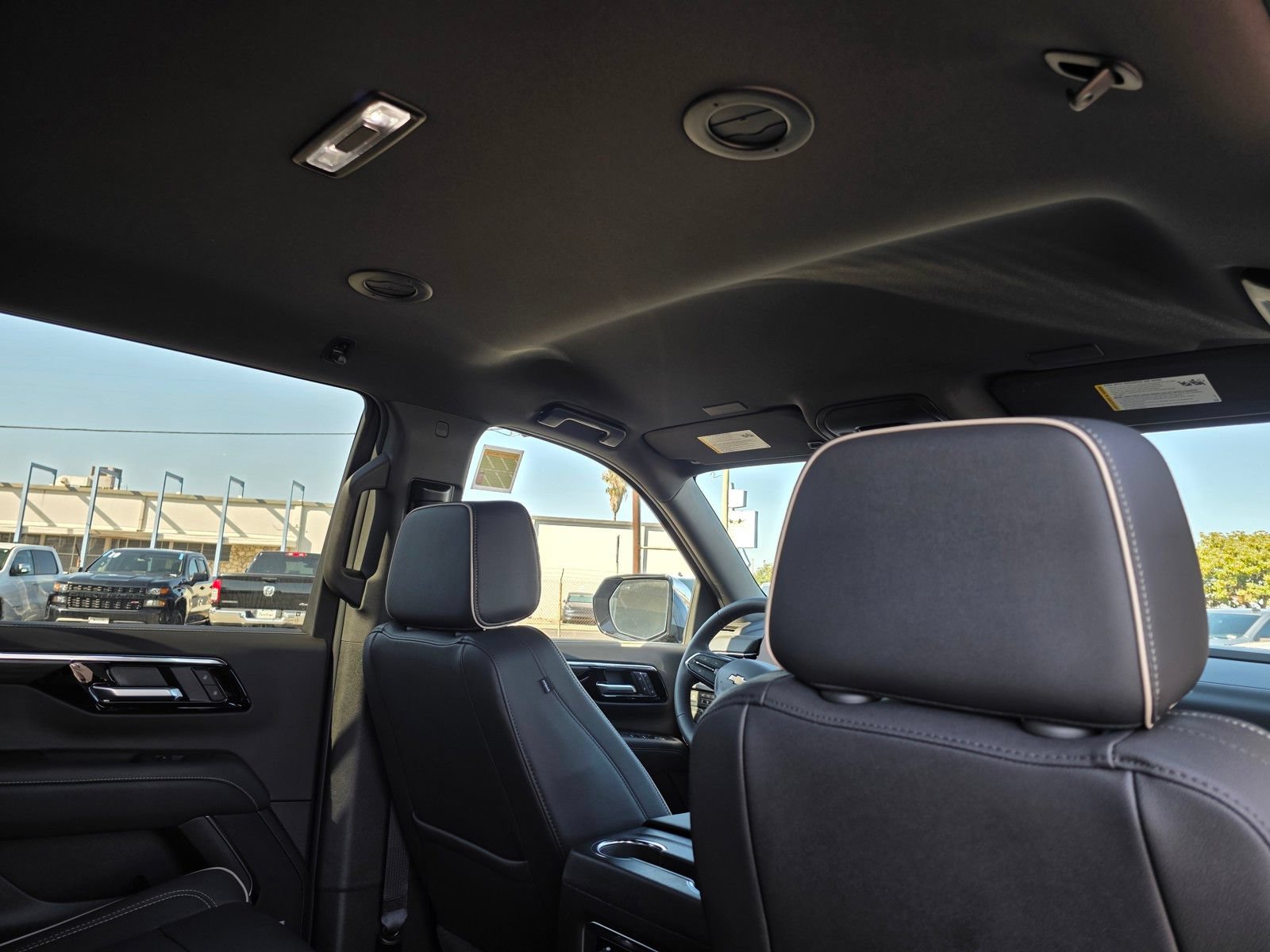 New 2026 Chevrolet Tahoe Premier w/ LPO, Get Active Package RWD image 17