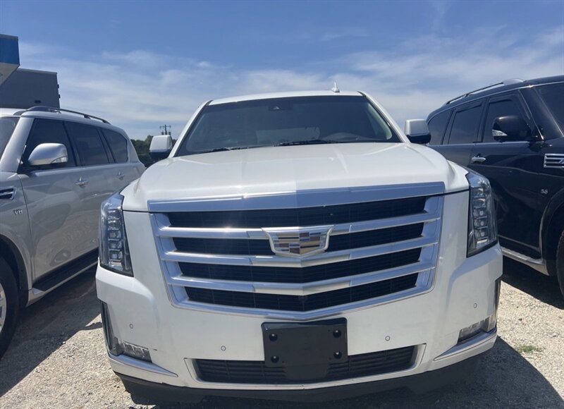 Used 2016 Cadillac Escalade Premium AWD/4WD image 5