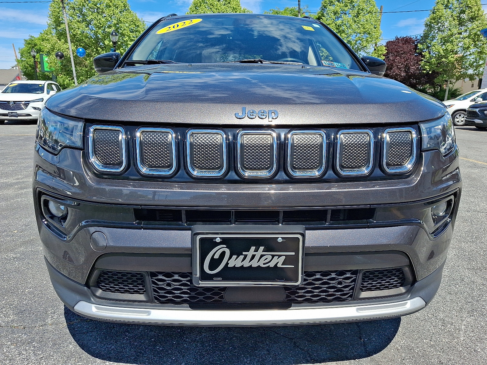Used 2022 Jeep Compass Limited AWD/4WD image 9