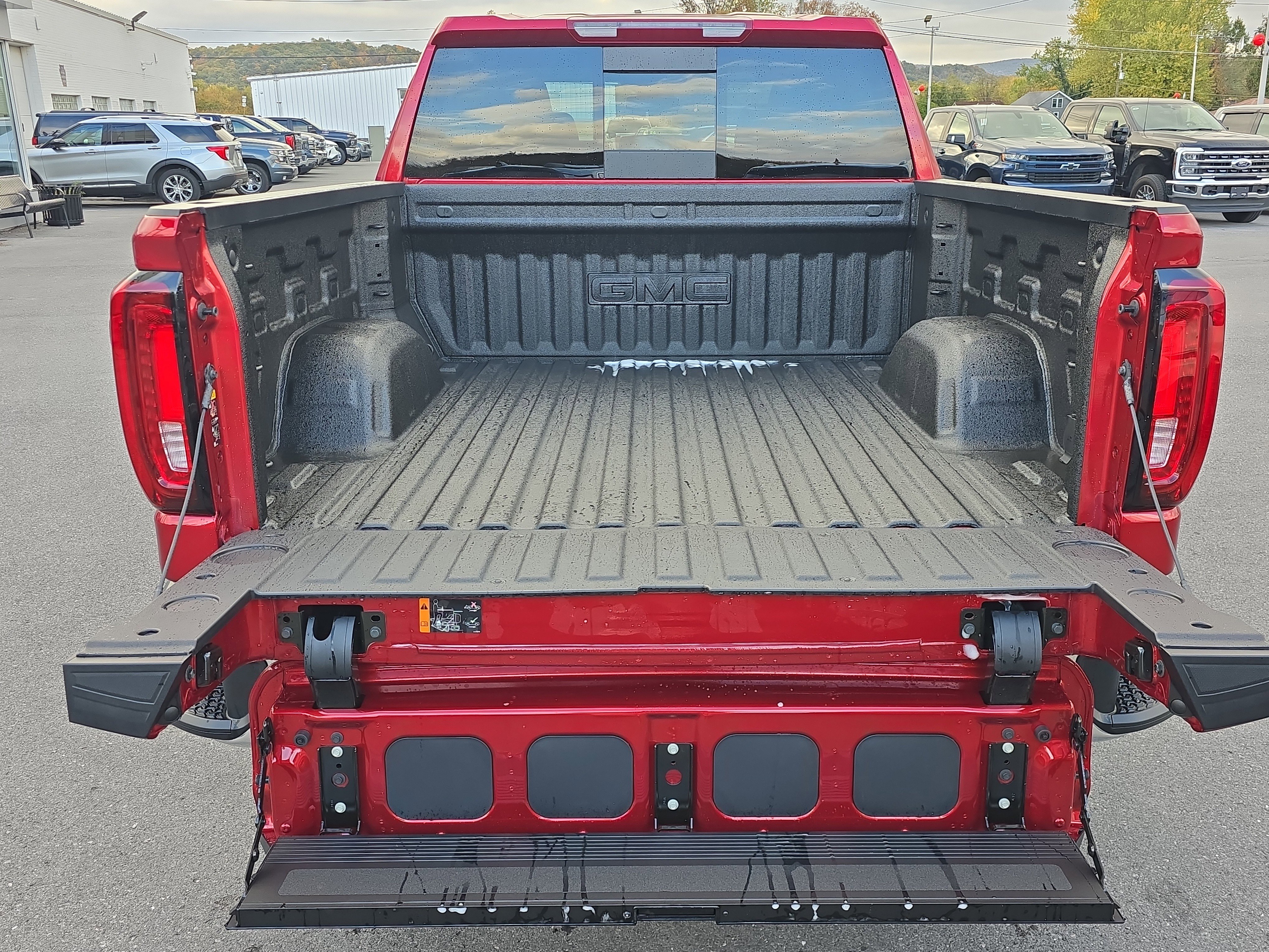 New 2026 GMC Sierra 1500 SLT w/ SLT Premium Plus Package image 5