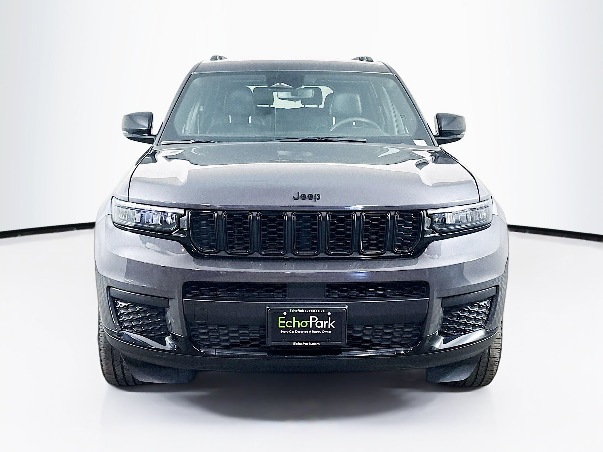 Used 2023 Jeep Grand Cherokee L Laredo AWD/4WD image 2