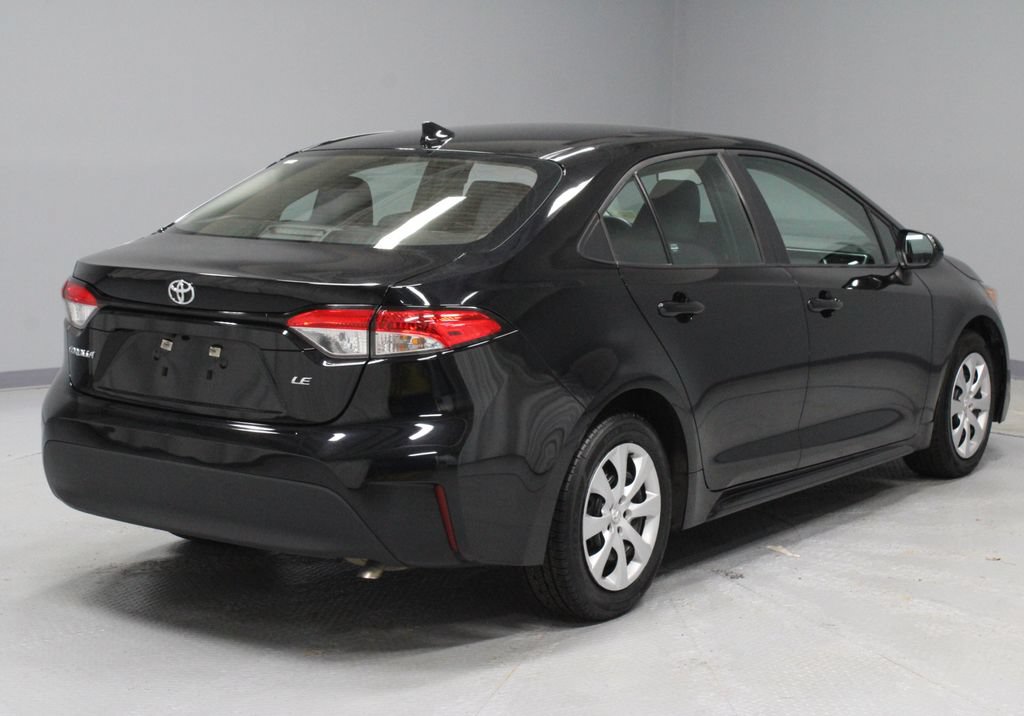 Used 2024 Toyota Corolla LE FWD image 10