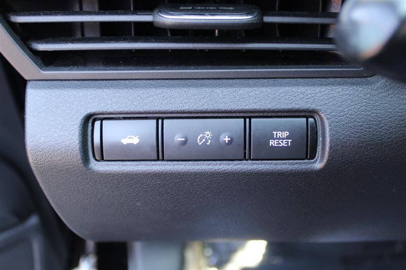 Used 2019 Nissan Altima 2.5 SR FWD image 17