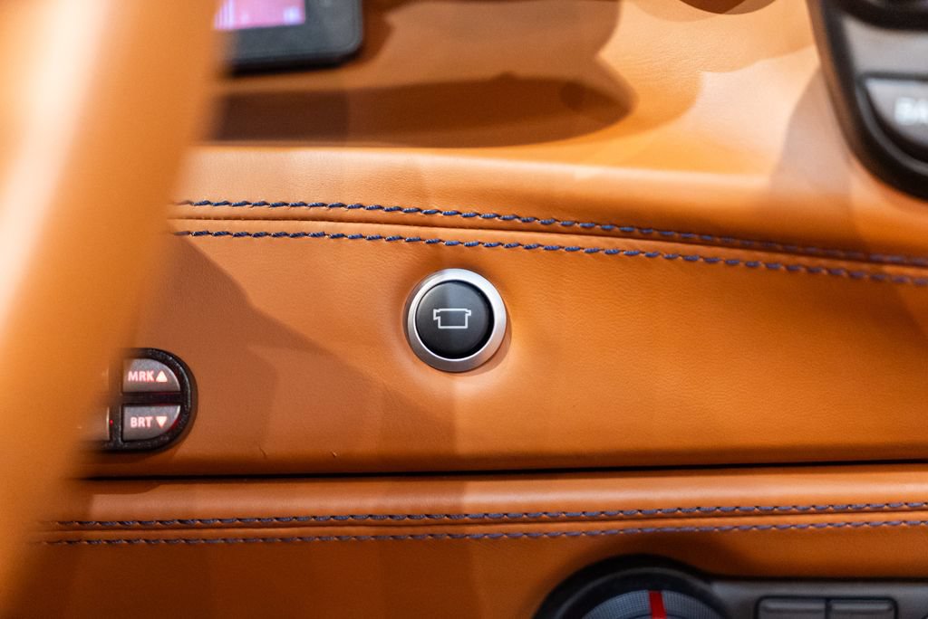 Used 2018 Ferrari 488 Spider RWD image 37