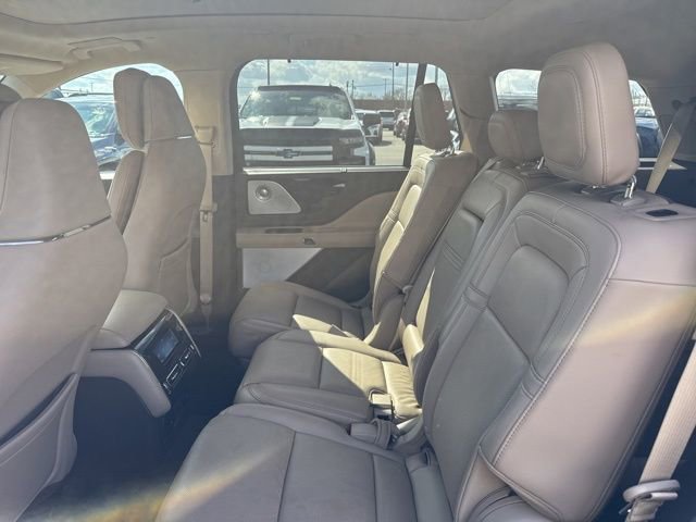 Used 2022 Lincoln Aviator Reserve w/ Equipment Group 201A image 22