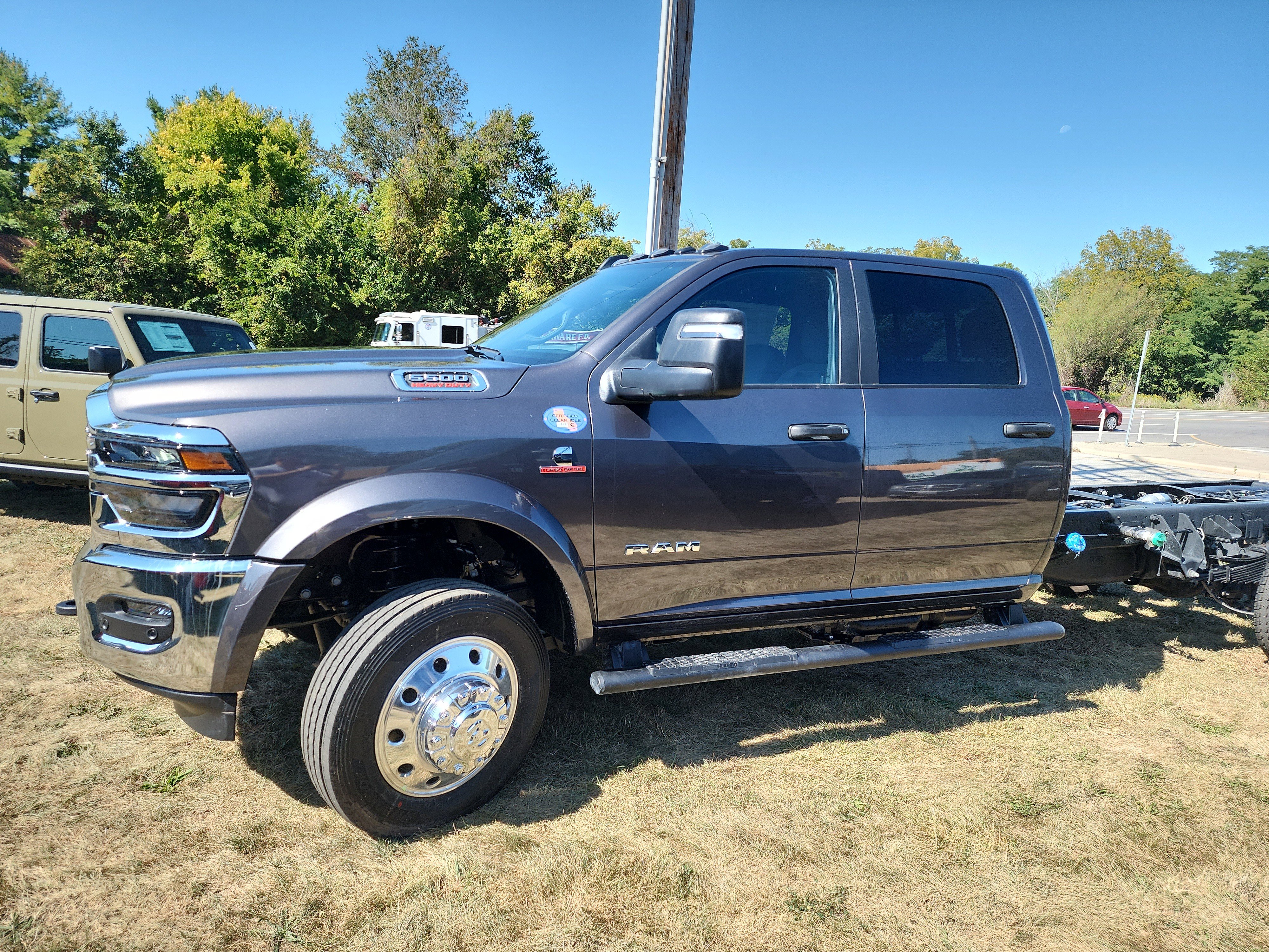 New 2026 RAM 5500 4x4 Crew Cab image 20