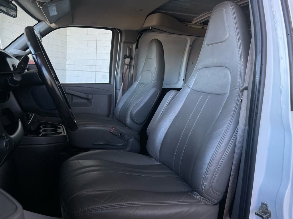 Used 2023 GMC Savana 2500 Extended w/ Driver Convenience Package image 14