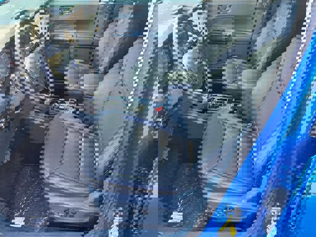 New 2025 Ford Maverick Lobo image 6