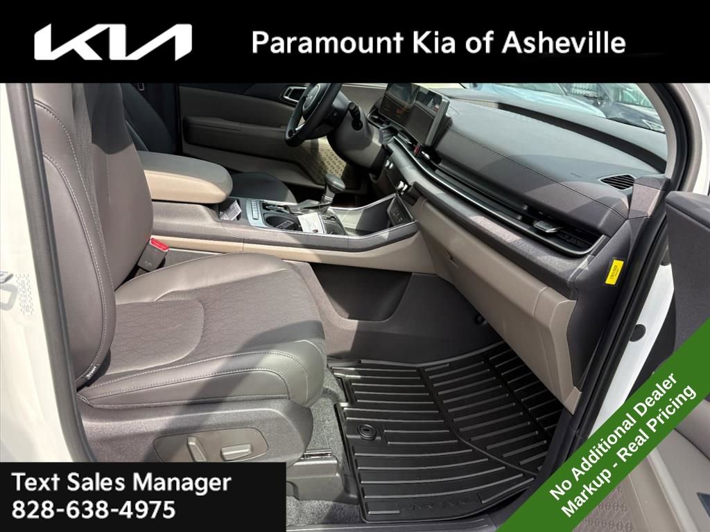 New 2026 Kia Carnival EX image 20