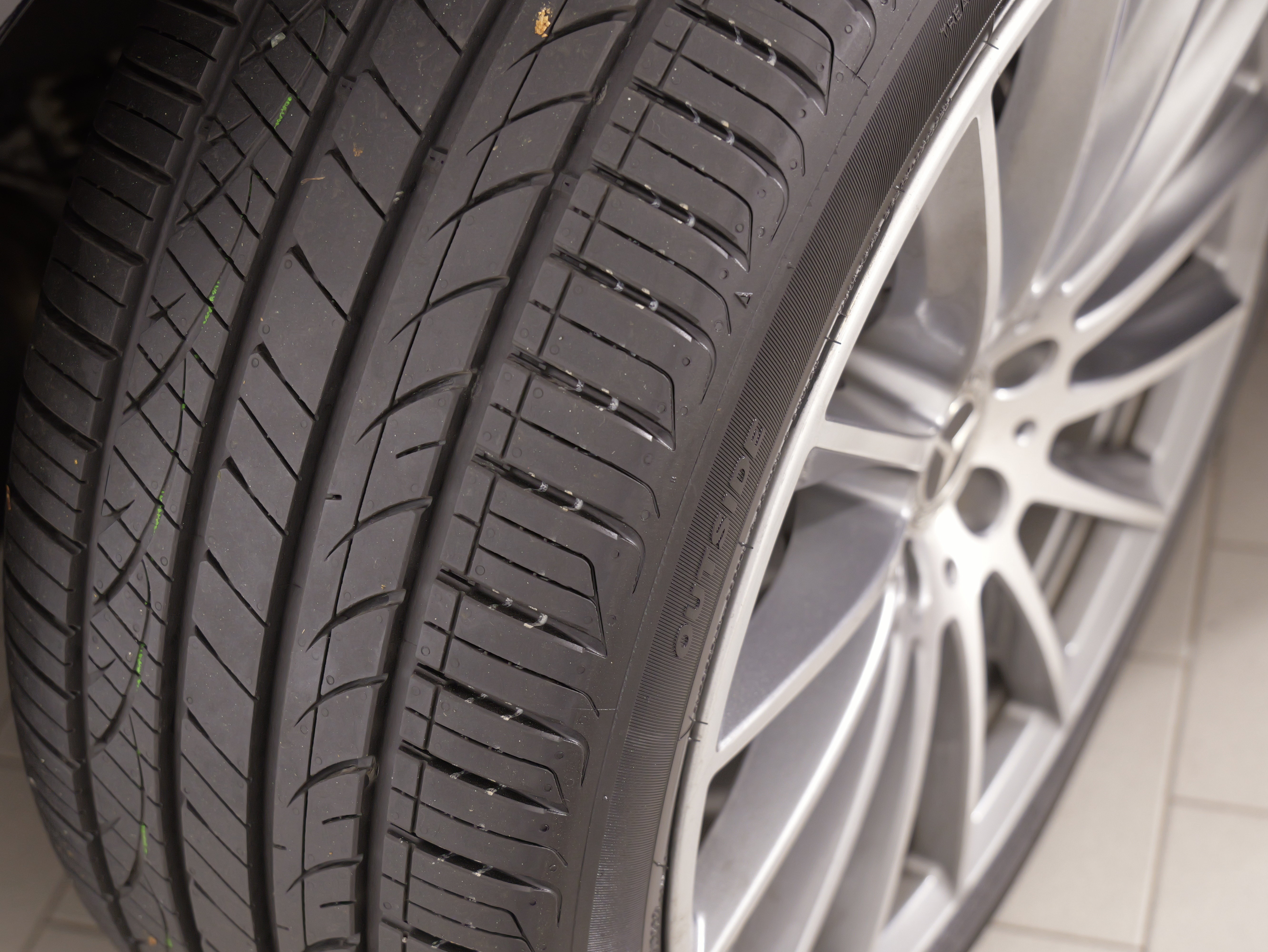 Used 2022 Mercedes-Benz S 500 4MATIC w/ AMG Line Package image 59