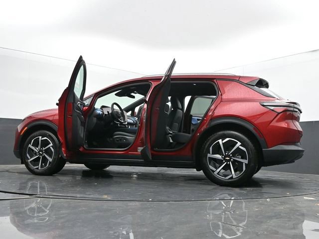 New 2026 Chevrolet Equinox EV LT image 67