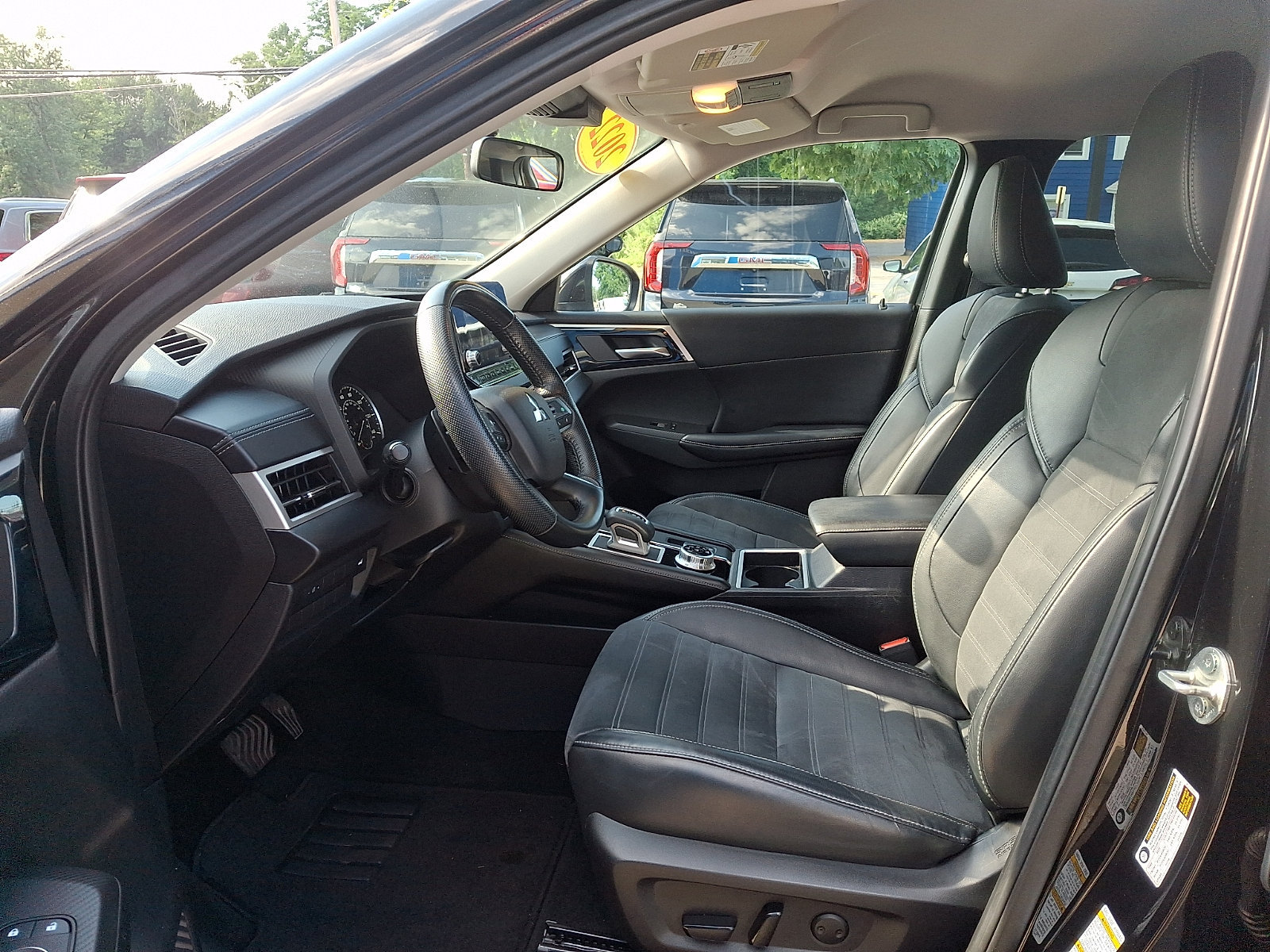 Used 2022 Mitsubishi Outlander SE AWD/4WD image 13
