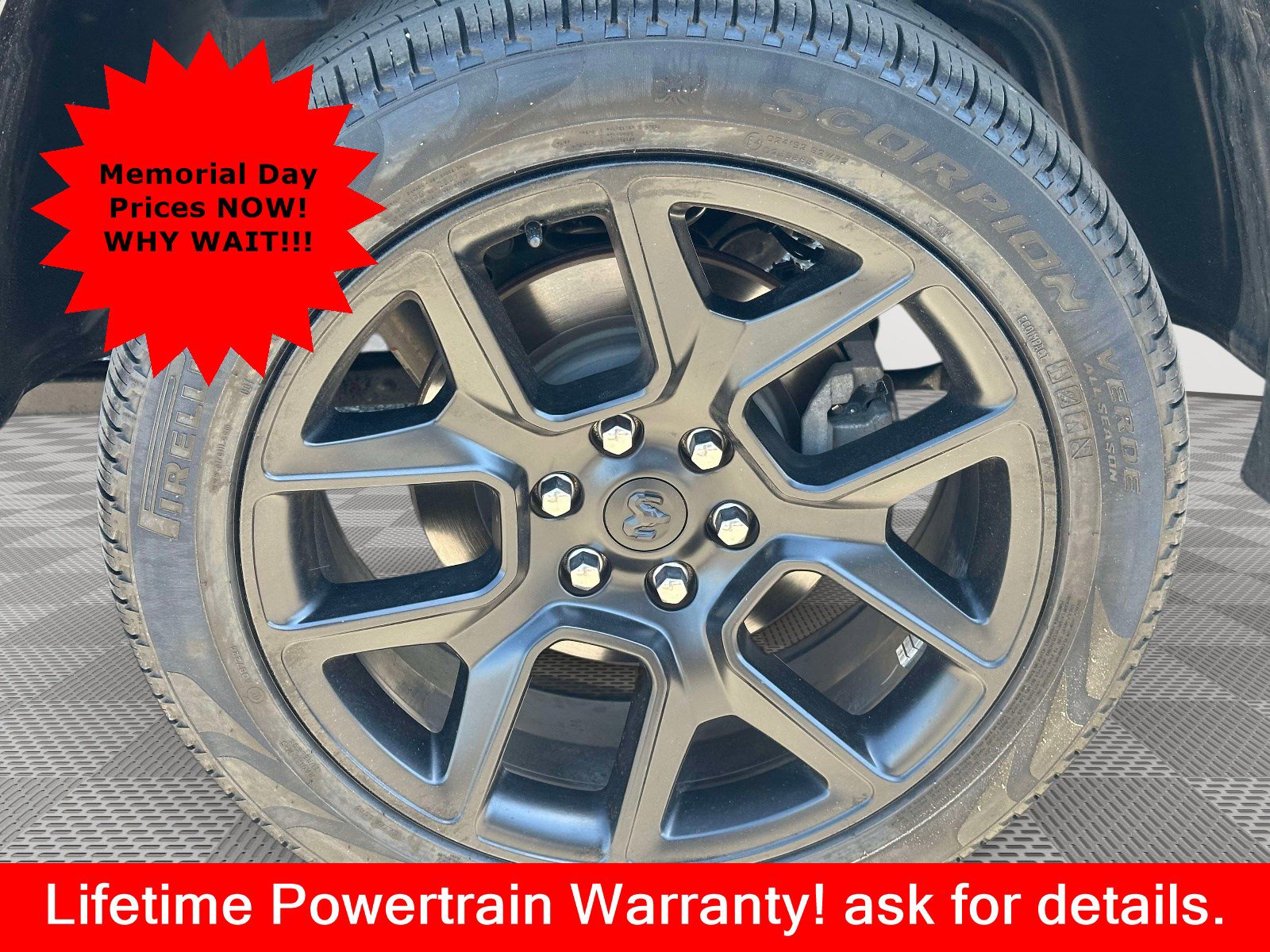 Used 2026 RAM 1500 Laramie w/ Advanced Safety Group II AWD/4WD image 29